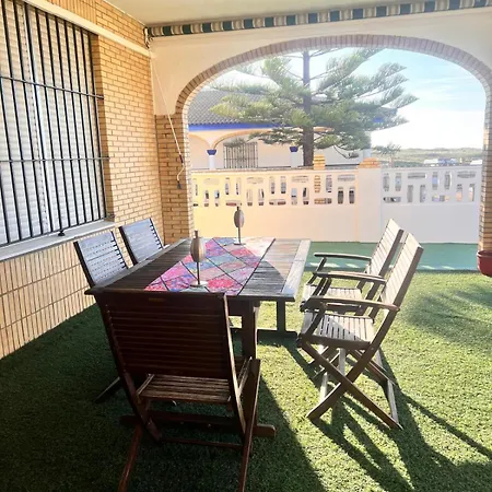 Casa Dodge 40m De La Playa Holiday home Matalascanas